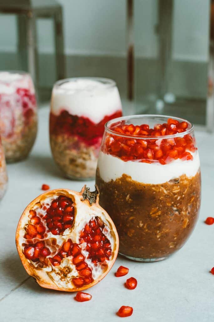 10 Easy Breakfast Ideas for Busy Mornings 2 Overnight Oats